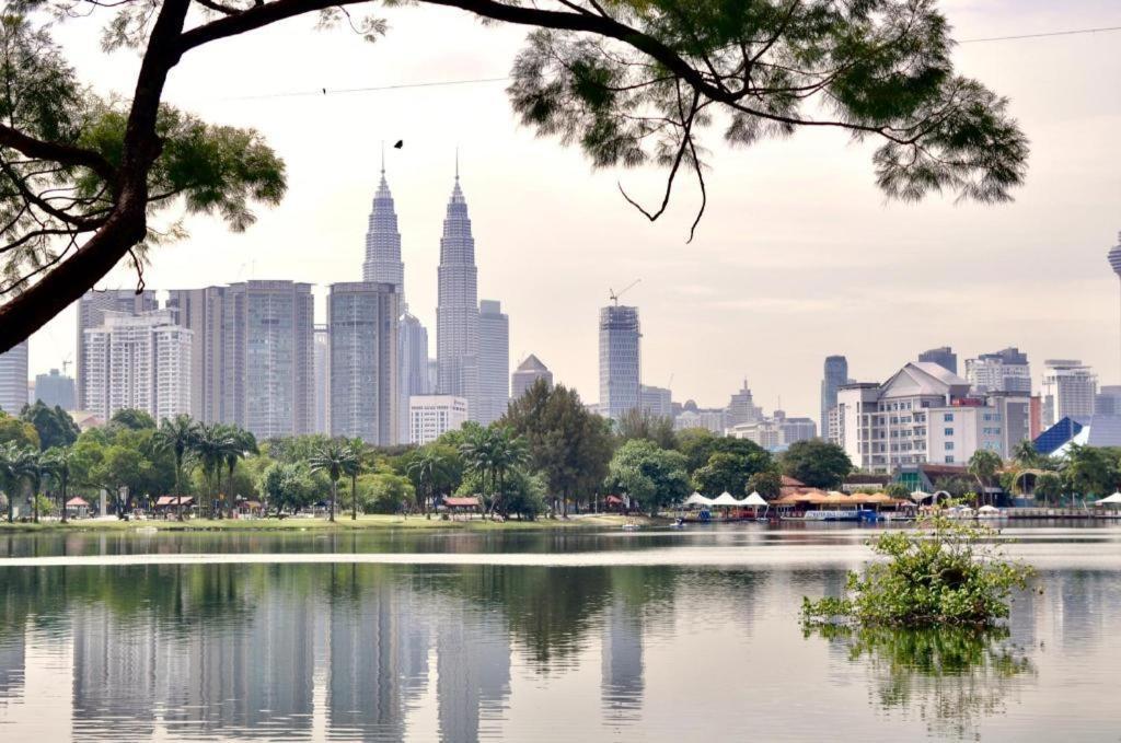 The Hulo Hotel & Gallery Kuala Lumpur Exterior photo