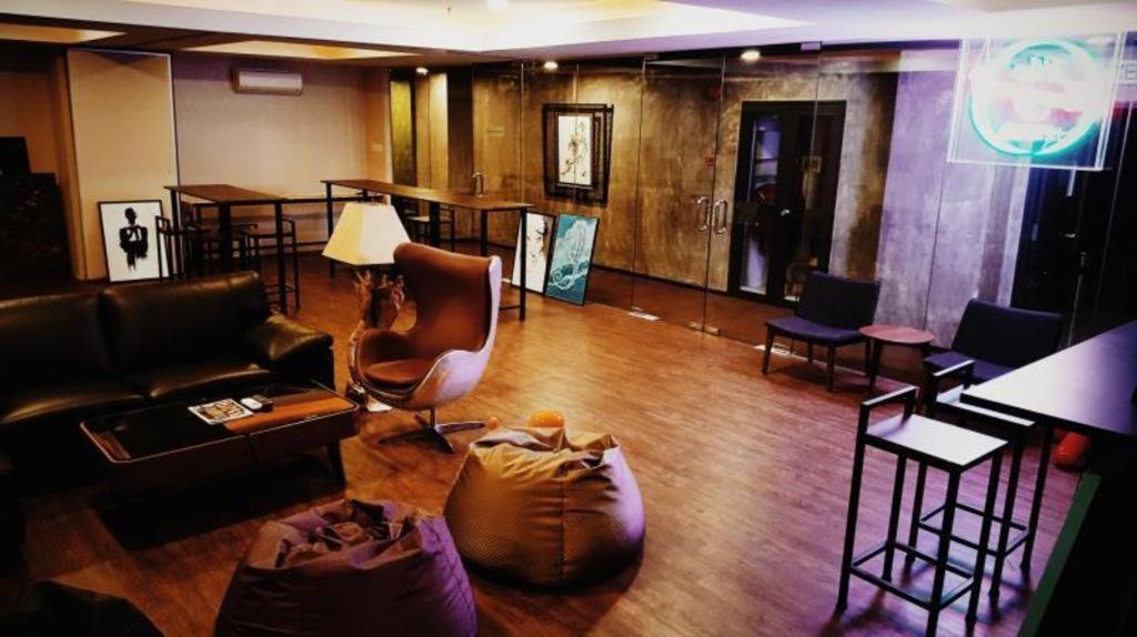 The Hulo Hotel & Gallery Kuala Lumpur Exterior photo
