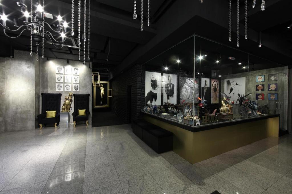 The Hulo Hotel & Gallery Kuala Lumpur Exterior photo